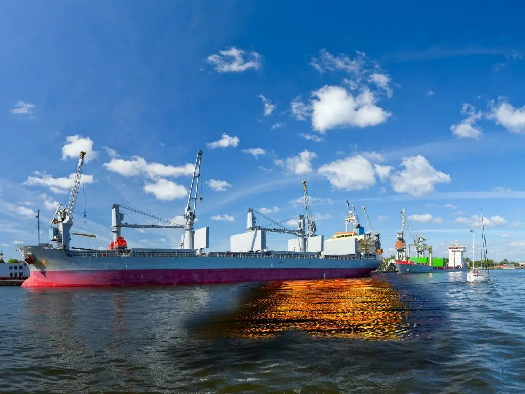 Comment Nettoyer les Déversements d’Hydrocarbures ?