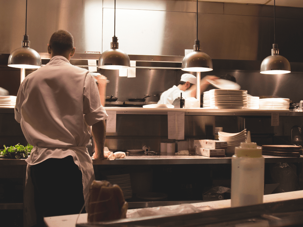 Bacs à Graisse : Installation, Nettoyage et Responsabilité Environnementale pour les Restaurants